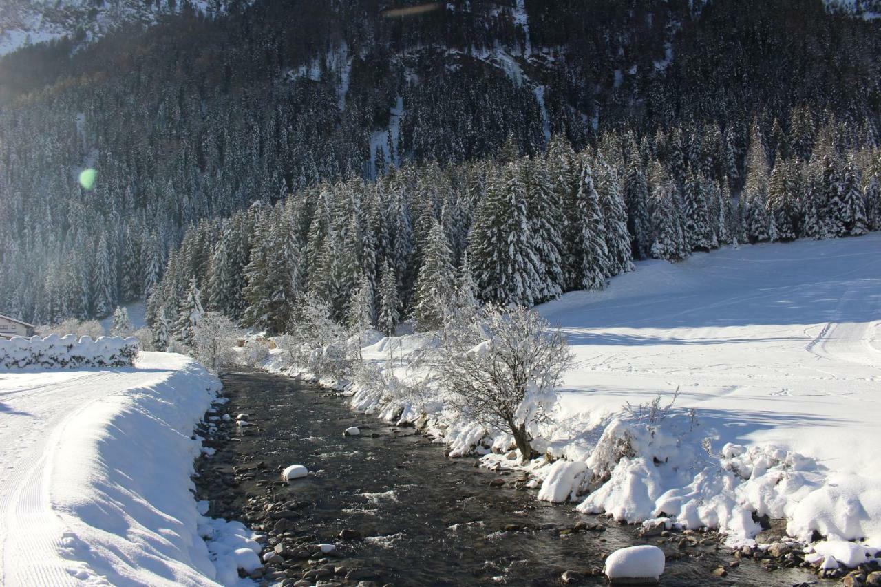 Apart Alpenjuwel Sankt Leonhard im Pitztal Esterno foto