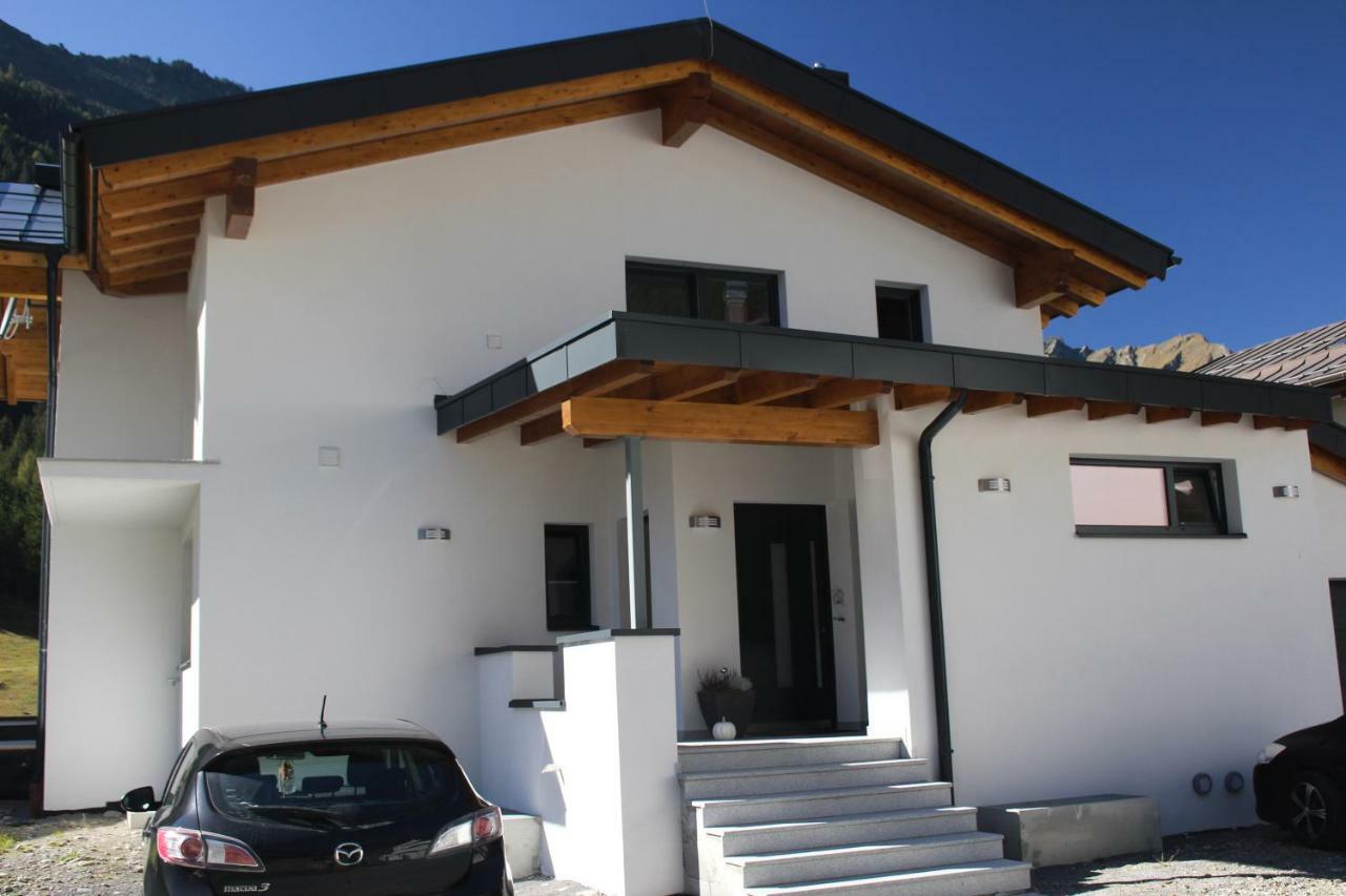Apart Alpenjuwel Sankt Leonhard im Pitztal Esterno foto
